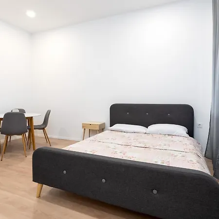 Apartment Damba 3 *