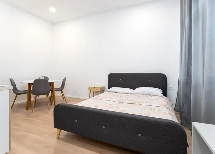 Apartament Damba 3 *